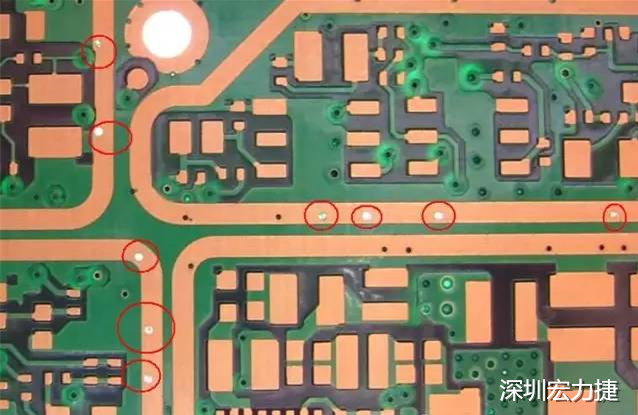 防止PCB過波峰焊時錫從導(dǎo)通孔貫穿元件面造成短路；特別是我們把過孔放在BGA焊盤上時，就必須先做塞孔，再鍍金處理，便于BGA的焊接。