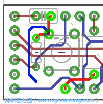 要在電路板正面進(jìn)行+5V信號(hào)線(xiàn)連結(jié)和其他連結(jié)點(diǎn)的布線(xiàn)工作是非常容易的，而重置信號(hào)線(xiàn)（信號(hào)線(xiàn)用來(lái)連結(jié)電路板正面左邊的重置開(kāi)關(guān)）需要經(jīng)過(guò)一個(gè)可以通過(guò)電路板正反兩面的電路通道，這個(gè)通道是一個(gè)可以讓電路板正反兩面線(xiàn)路連接的一個(gè)小孔。