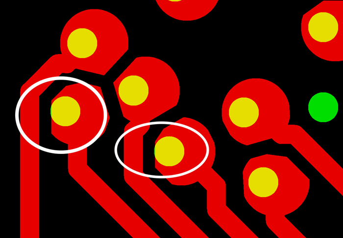 PCB生產(chǎn)會(huì)產(chǎn)生同一方向性的小小量偏移，焊盤被削的方向無規(guī)則，最惡劣的情況還會(huì)出現(xiàn)個(gè)別孔破焊環(huán)